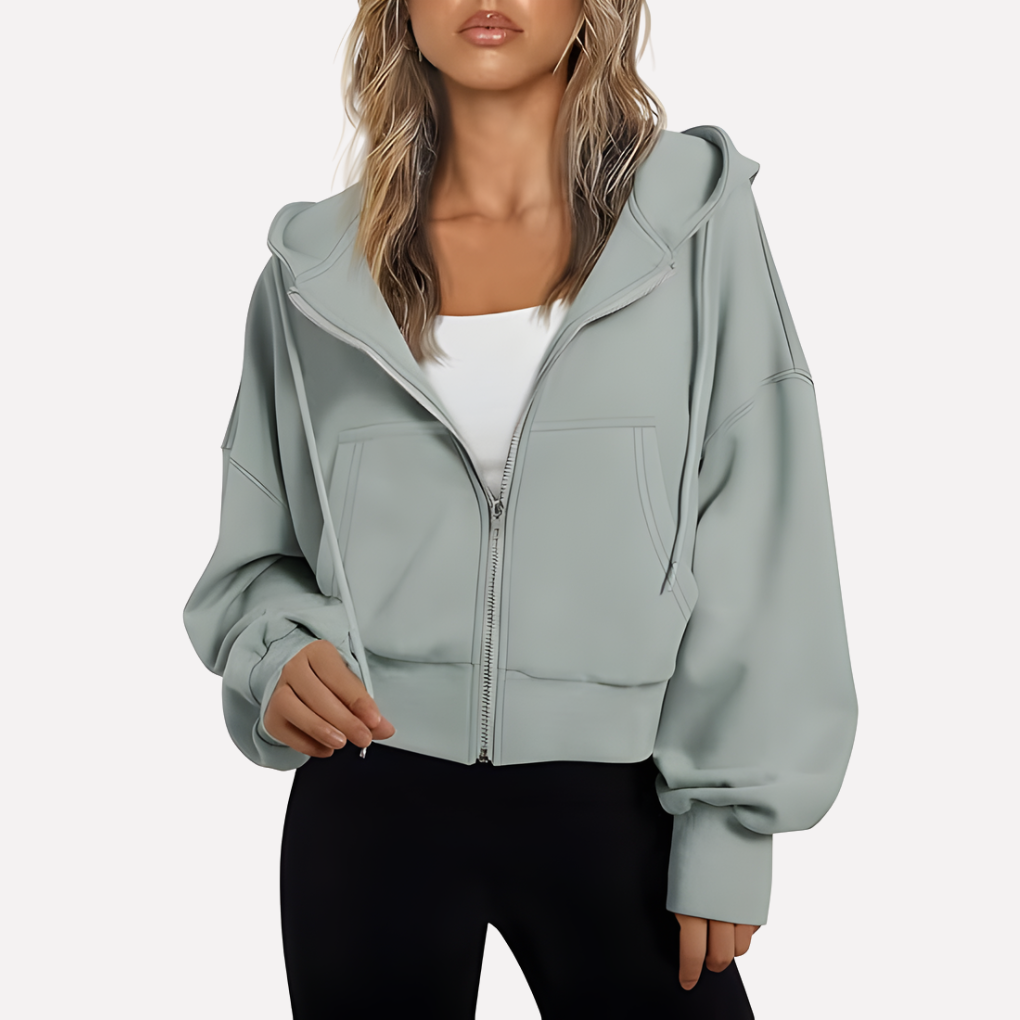 Fashionable women's graphic pullover for leisure & everyday style. Cozy long sleeve crew neck top.