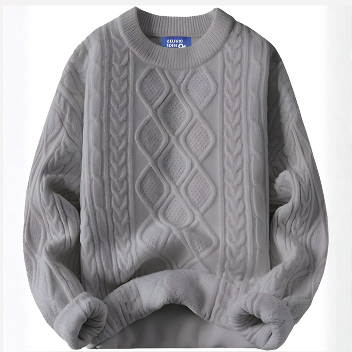 Stylish women's vintage 90s cable knit crewneck sweater, oversized long sleeve pullover for retro fall style.