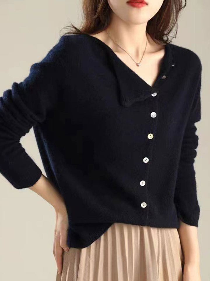 Relaxed fit women's cardigan. Elegant, cozy knitwear for comfortable, all-season fashion.