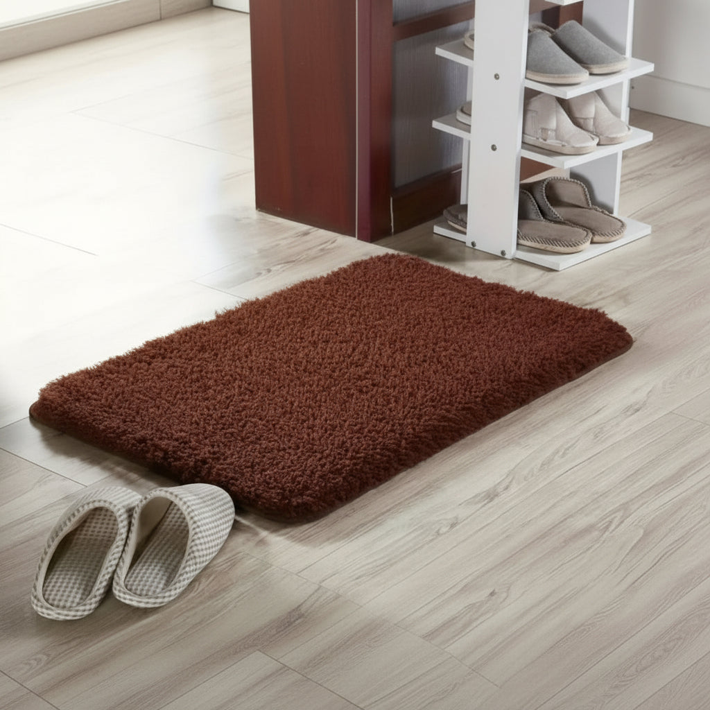 Highly absorbent bath mat, quick-dry, soft bathroom rug, a safe & stylish home decor accessory. Washable.