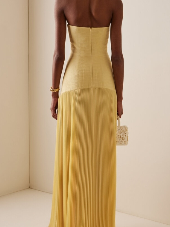 Casual women's strapless pleated maxi sundress, comfortable light green summer vacation dress.
