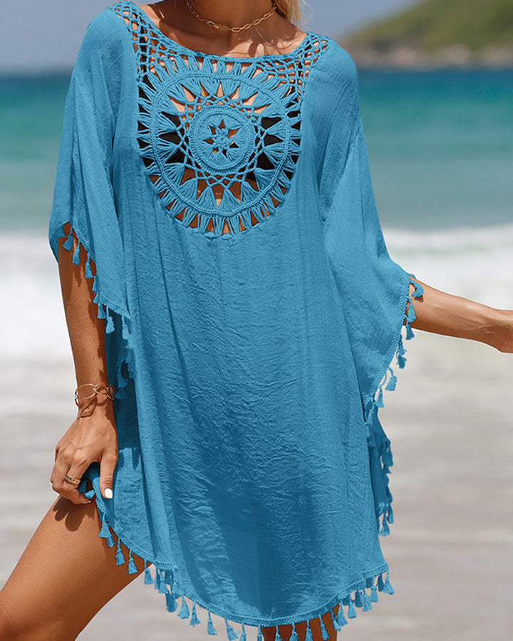 One-size women's boho beach cover-up with elegant tassel details, perfect for summer fashion.