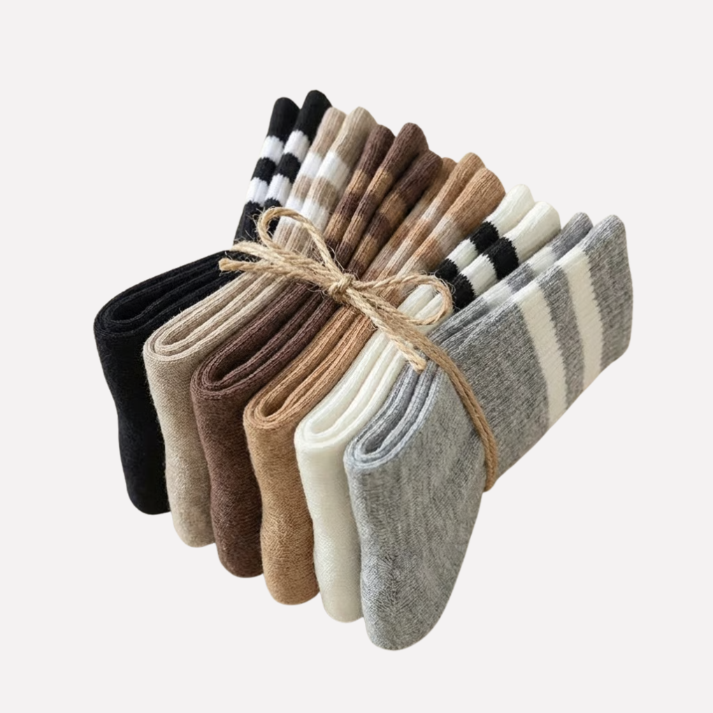 Stylish women's striped crew socks, a 4-pair multi-pack for fashion-forward comfort & everyday versatility.