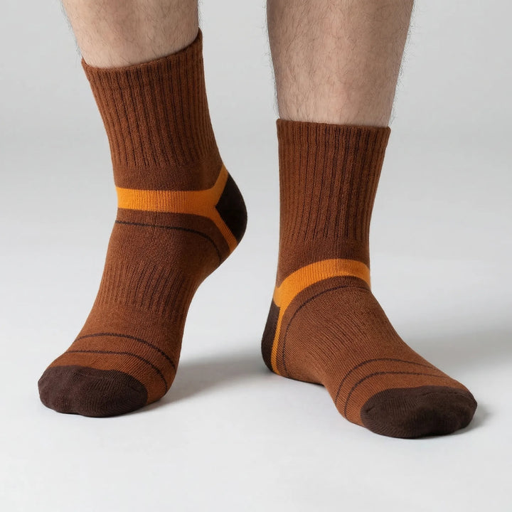 Durable men's performance ankle socks, perfect for running, gym workouts, or everyday active wear.