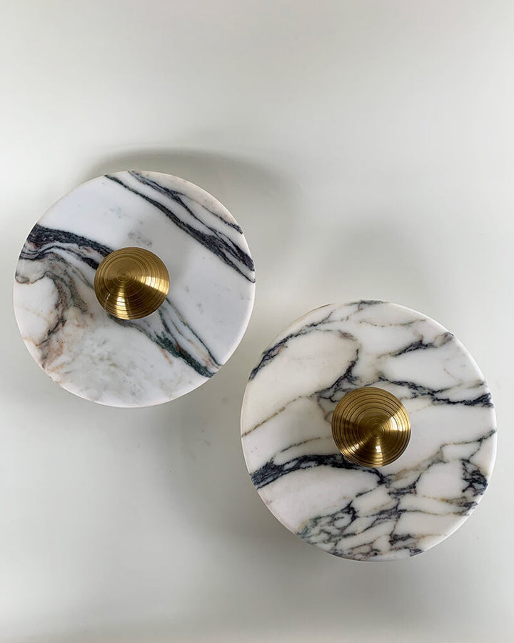 Natural marble wall lamp, 5W LED, 9-inch diameter, vintage aesthetic for modern or classic homes.