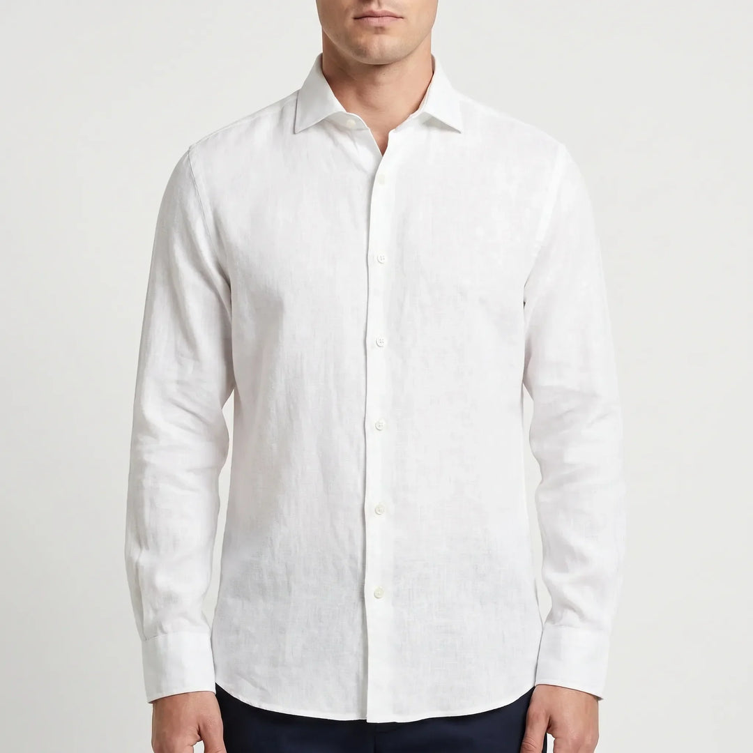 Versatile men's long-sleeve button-up shirt, lightweight & relaxed fit, suitable for casual & resort occasions.