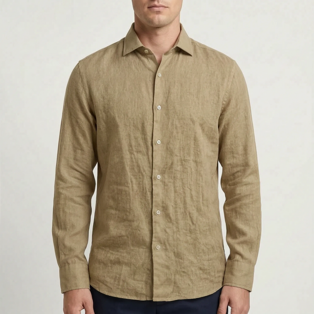 Breathable men's casual long-sleeve shirt with relaxed fit, ideal as a lightweight travel or beach shirt.