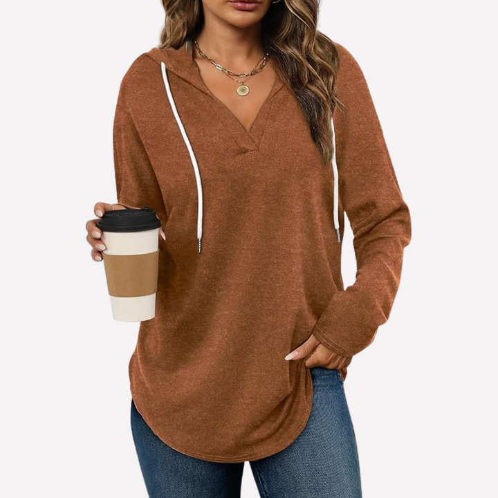 Women's oversized comfort sweatshirt, perfect for everyday wear and relaxed fit loungewear.