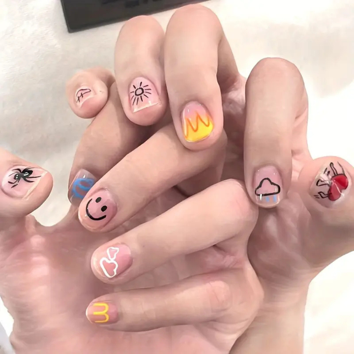 Easy-to-use Kids' Nail Art Pens for creative play. A fun, mess-reduced gift for children's nail decoration activities.
