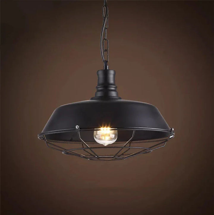 Tavvitaimp18 rustic pendant lamp, black iron finish, perfect for modern farmhouse style.