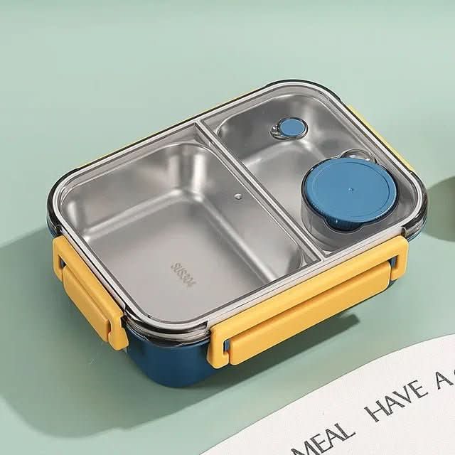 Stainless steel insulated food container for keeping your lunch warm on the go. Great for daily meal prep.