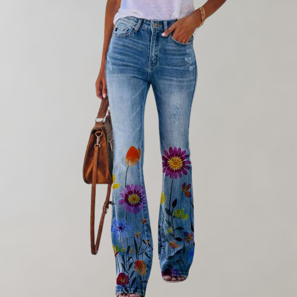 Women's high-rise flare pants with a retro wide-leg style, ideal for casual and stylish all-season wear.