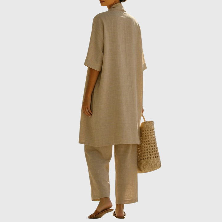 Elegant women's three-piece coordinated set with a relaxed fit, ideal for casual vacation style.