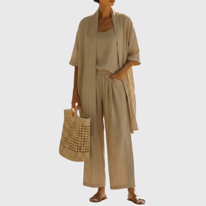 Summer-ready women's three-piece set. Lightweight & breathable for ultimate comfort and casual elegance.