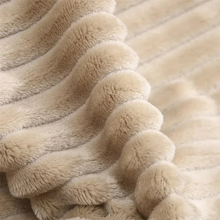 Durable & ultra-soft flannel fleece blanket for long-lasting cozy warmth and supreme comfort.