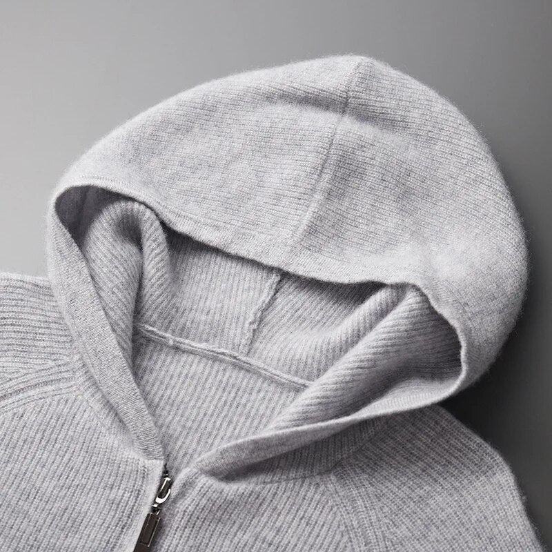 Stylish men's Valletta hoodie, featuring ultra-soft material for a relaxed and warm casual look.