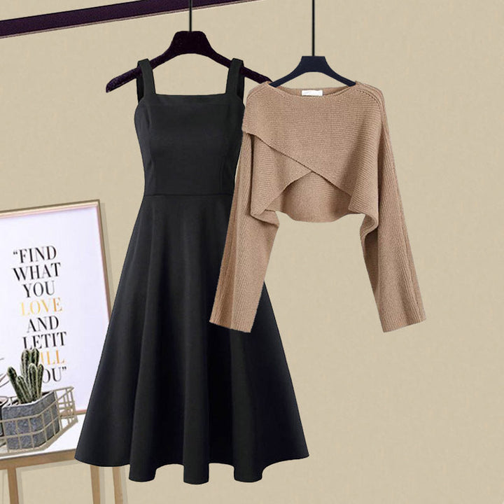 Elegant grey women's layered dress set with A-line skirt & matching cropped top. Perfect for casual or dressy.