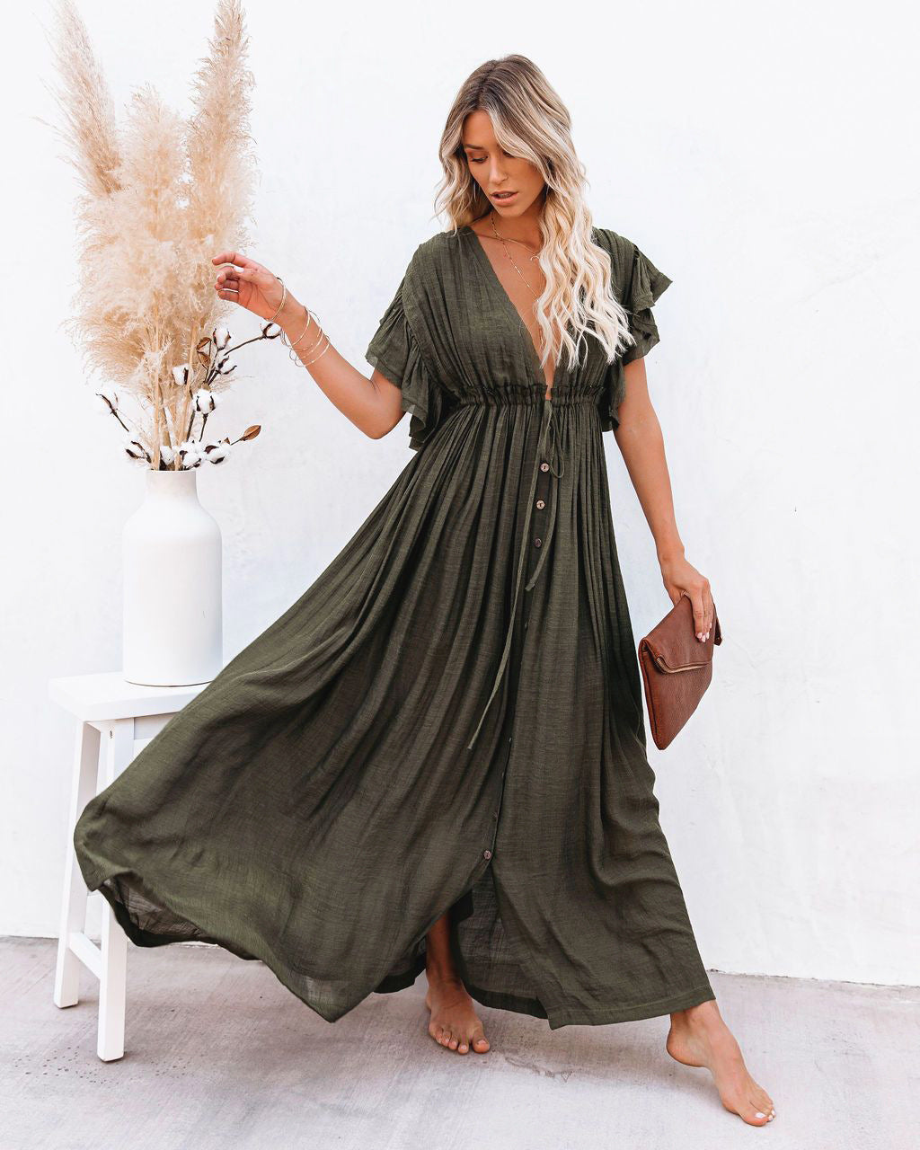 Casual yet elegant women's boho maxi dress, a relaxed one-size fit for summer, vacation, or everyday style.