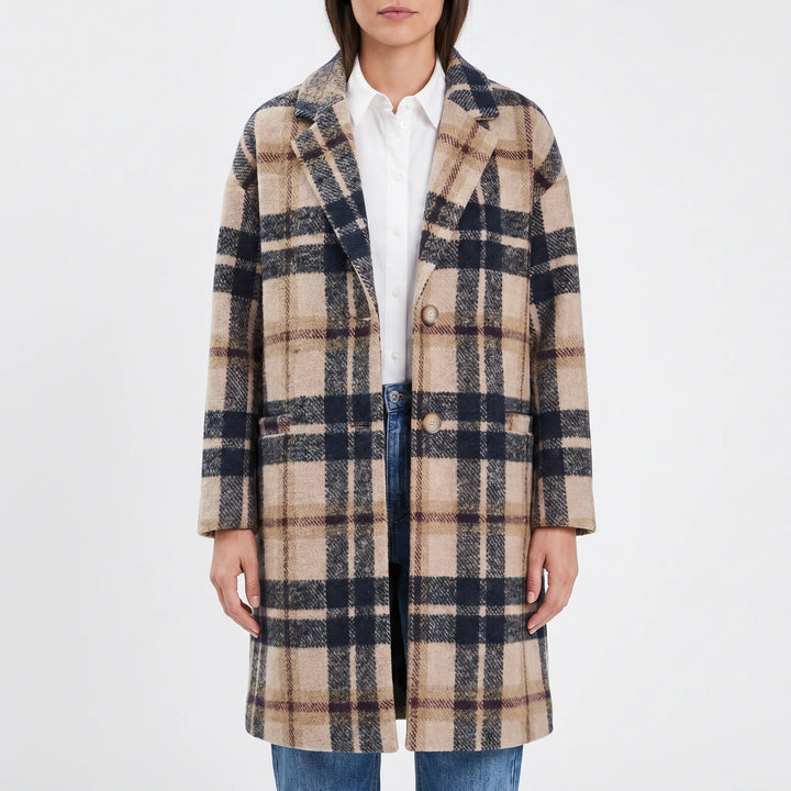 Chic women's oversized long coat with classic checkered pattern & elegant lapel. Ideal for fall fashion.