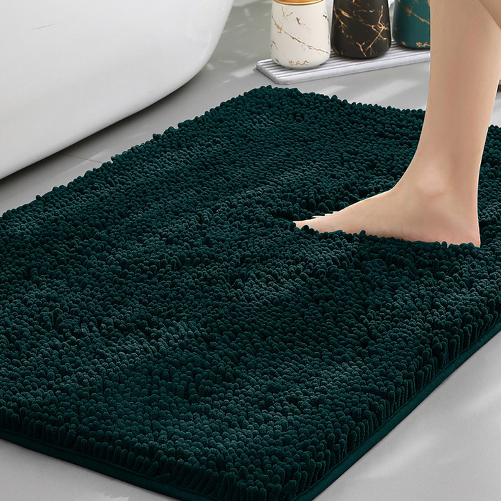 Luxurious plush bathroom rug for stylish home decor, offering soft comfort and strong absorbency.