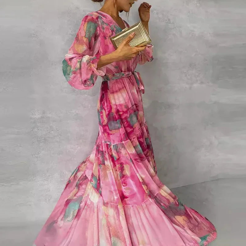 Chic women's floral maxi dress. Elegant long summer party dress, ideal for classic event fashion.