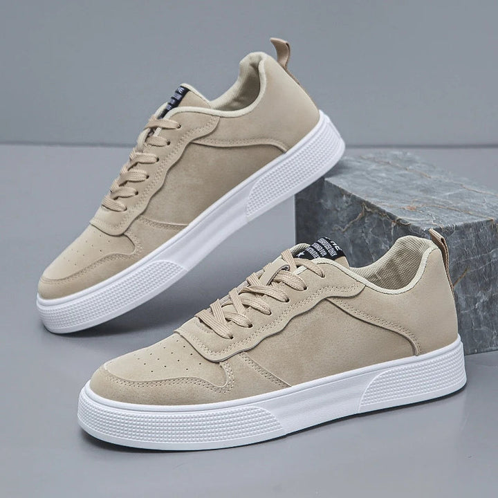 Khaki men's comfortable court sneakers for modern city style. Lightweight, versatile & casual everyday footwear.