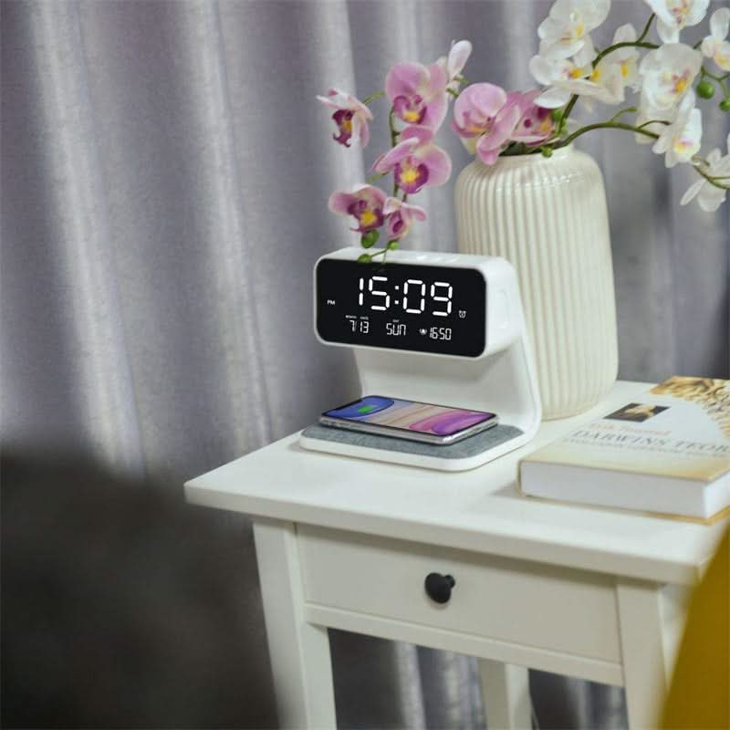 Modern LED lamp, integrated wireless charger & digital alarm clock in a sleek, compact design for bedrooms.
