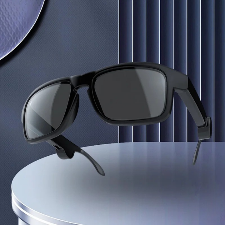 Unisex smart Bluetooth sunglasses with HiFi audio & hands-free calls. Great for sports.