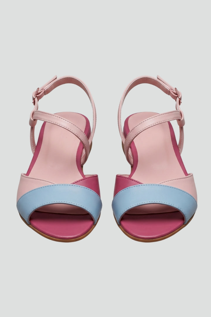 Comfortable women's flat sandals with low heel & cushioned insole, perfect for everyday summer wear.