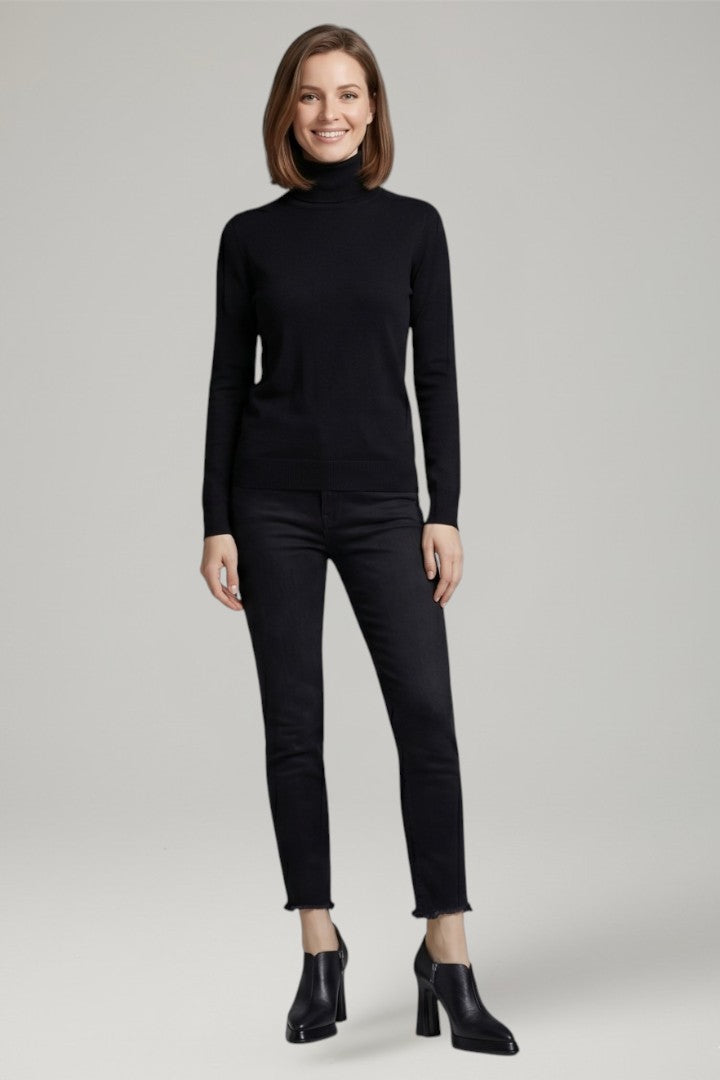 Elevated women's platform pumps, block heel, side zipper. Stylish & comfortable for all-day wear.