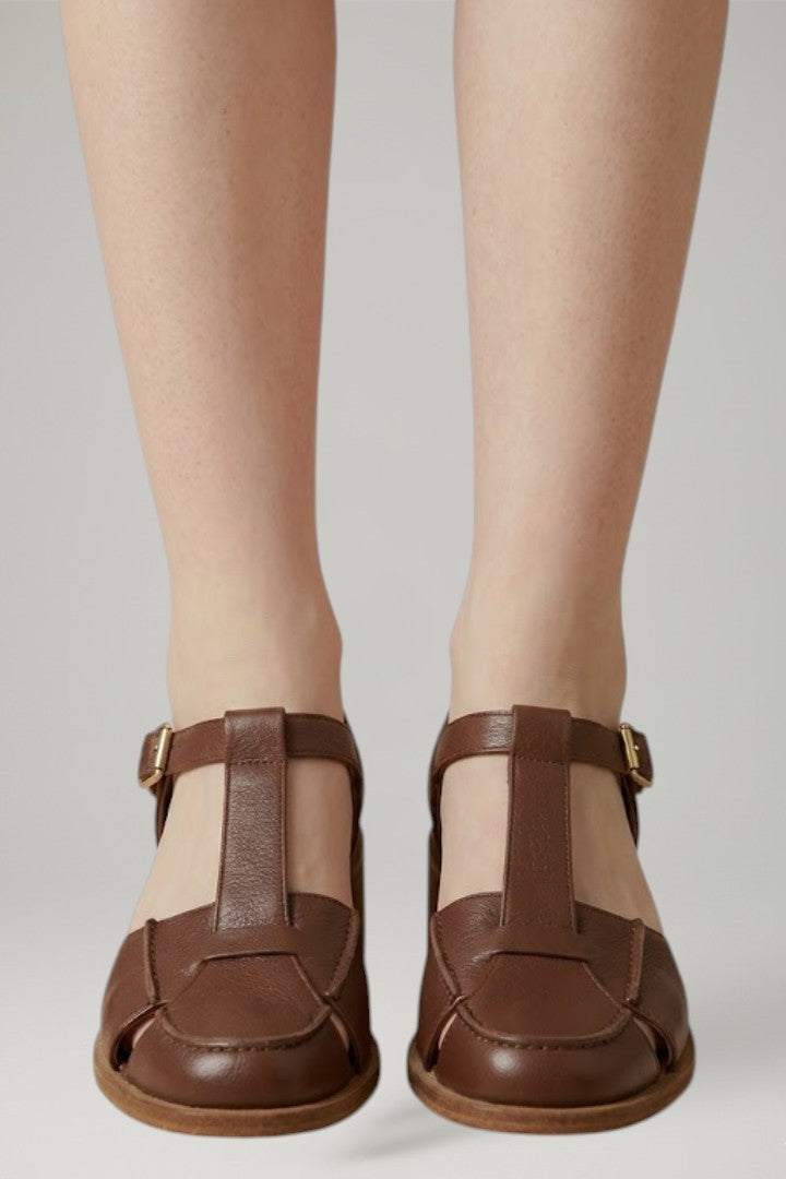 Supportive women's Mary Jane sandals with adjustable strap, perfect casual footwear for spring/summer.