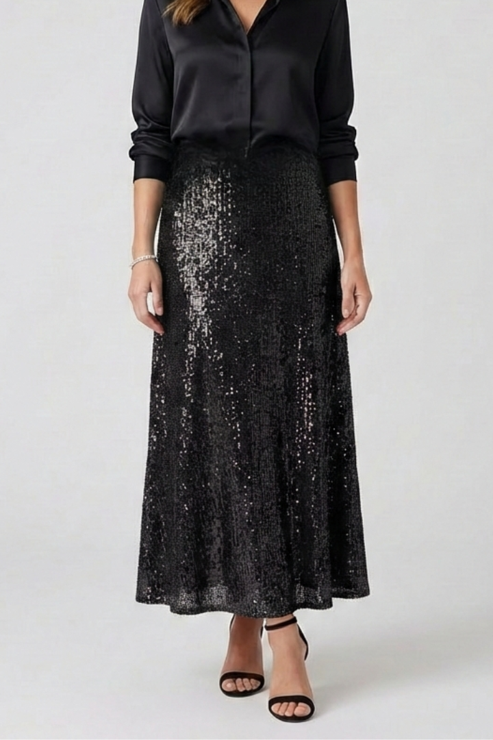 Dazzling women's sequin maxi skirt, high-waisted, elastic, suitable for glamorous evening & party wear.