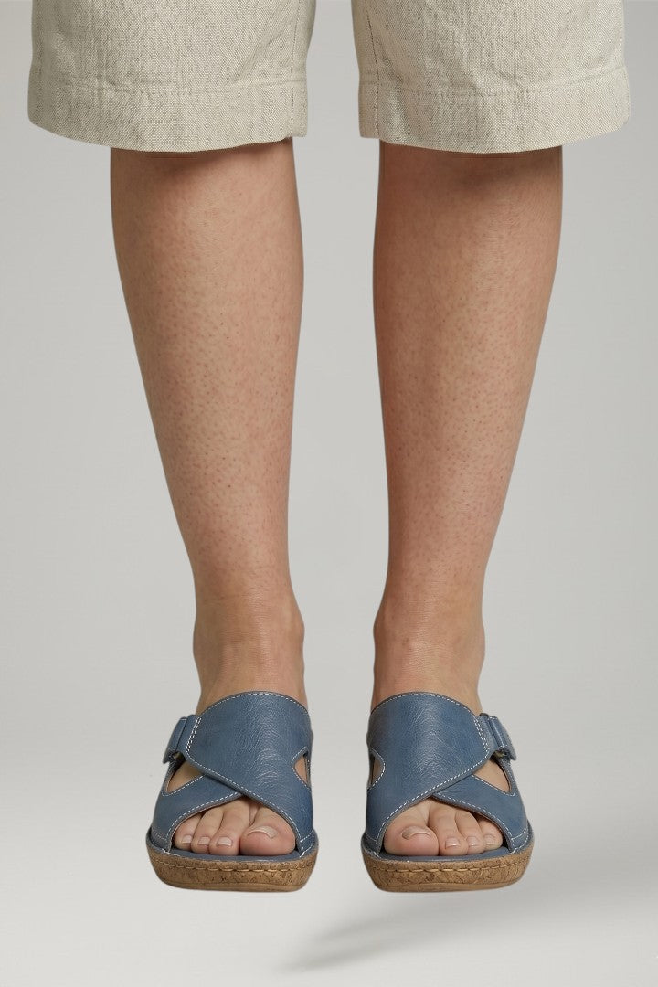 Adjustable women's orthopaedic sandals offering excellent arch support and a custom fit for superior comfort.