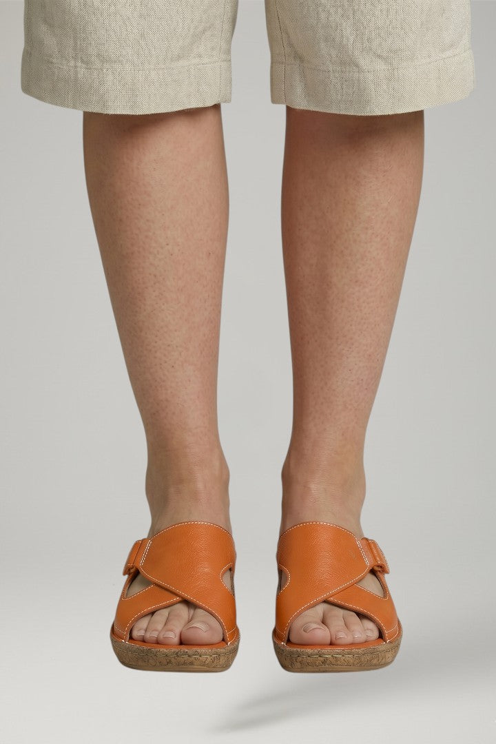 Everyday orthopaedic women's sandals, providing superior arch support and comfort with adjustable straps for summer.