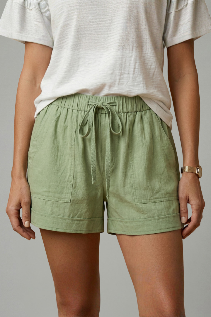 Women's pull-on drawstring shorts, relaxed fit for maximum comfort and style.