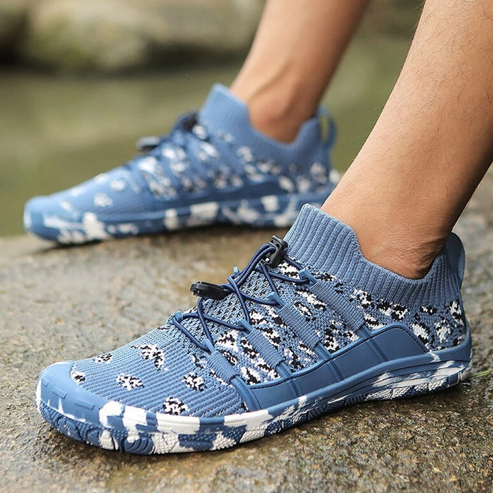 Barefoot design athletic footwear, lightweight & non-slip, supporting natural posture.