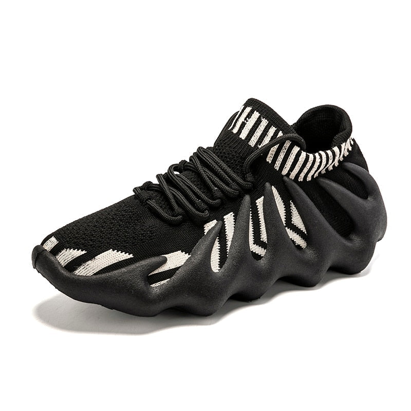 Comfortable men's versatile athletic sneakers with laced closure for all-day wear.
