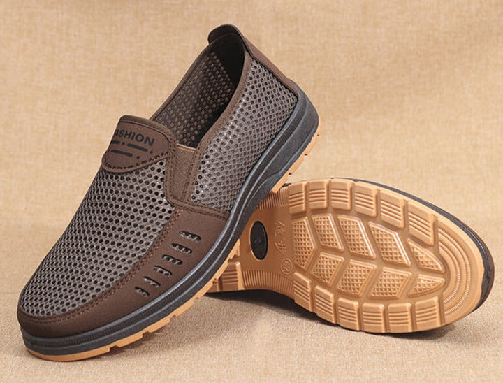 Men's Noah comfort sneakers, featuring breathable mesh for lightweight, versatile everyday style.