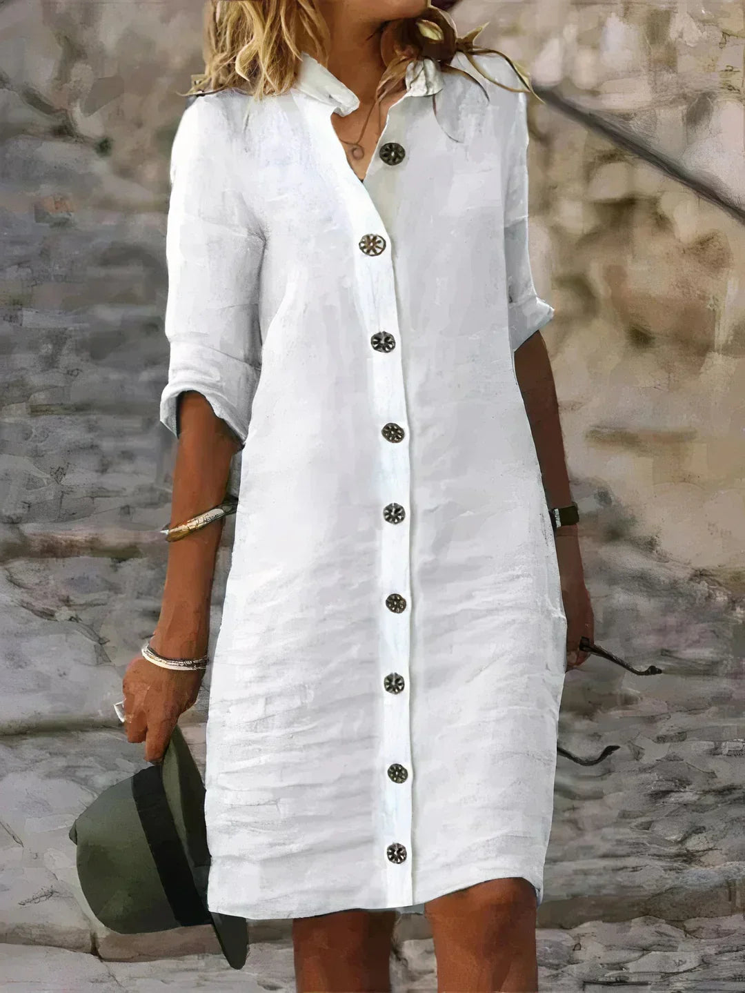 Relaxed fit women's sleeveless midi dress. Ideal for elegant summer beachwear or comfortable vacation outfits. Versatile.