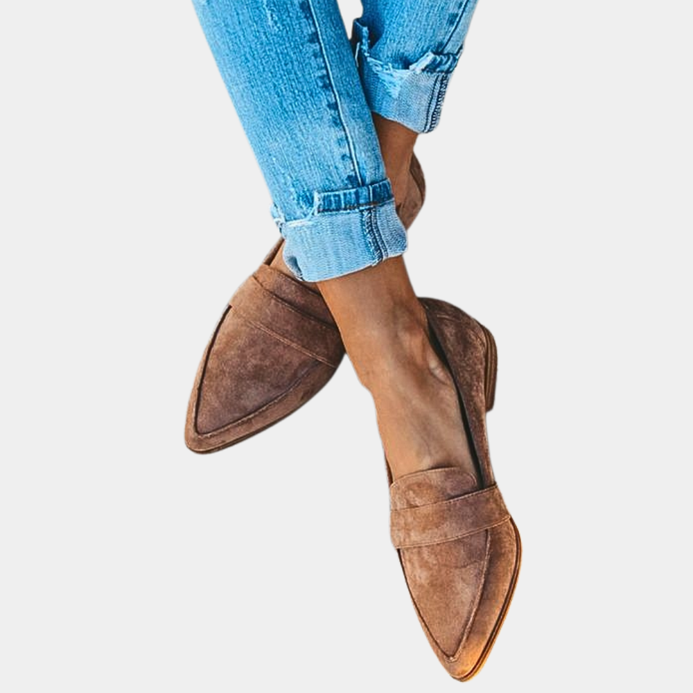 Stylish women's pointed toe loafers, perfect elegant flats for everyday style. Comfortable slip-on design.