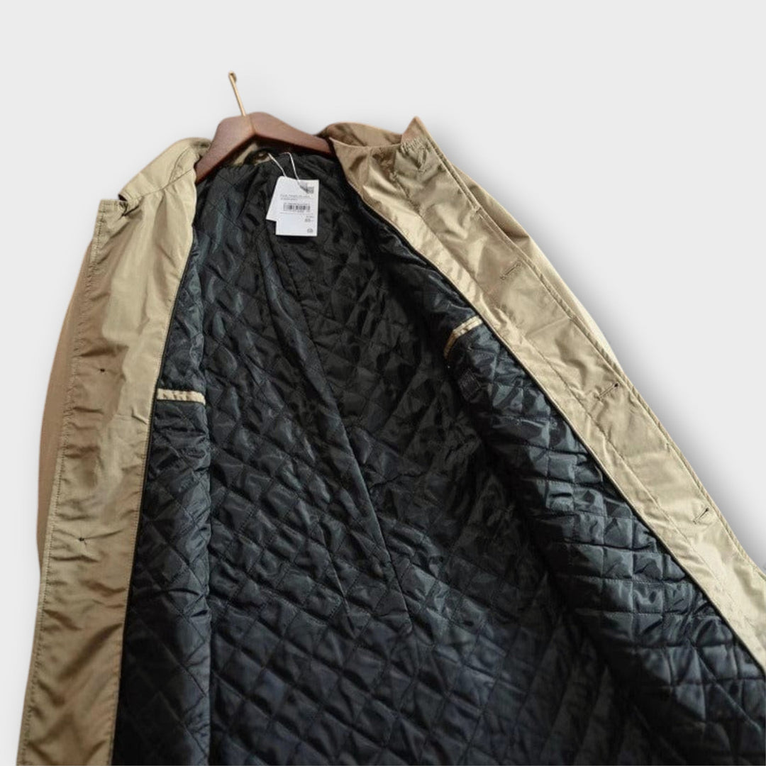 Tailored Men's Outerwear: Sophisticated men's car coat with a tailored cut, providing a smart & comfortable fit for all occasions.