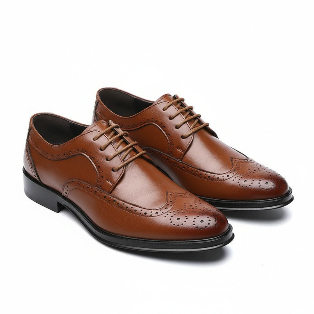 Stylish men's black leather brogue oxford dress shoes for business, formal events, and gentlemen's classic comfort.