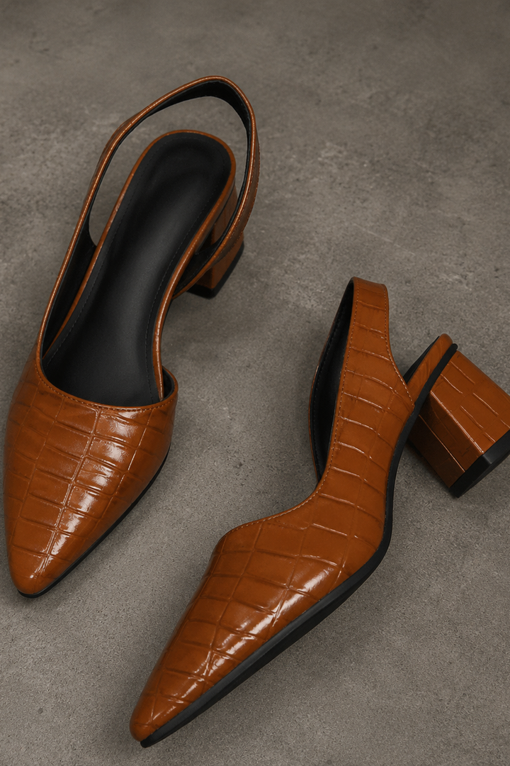 Fashionable women's everyday heeled shoes offering ultimate comfort. Stylish block heels, great for office and versatile wear.