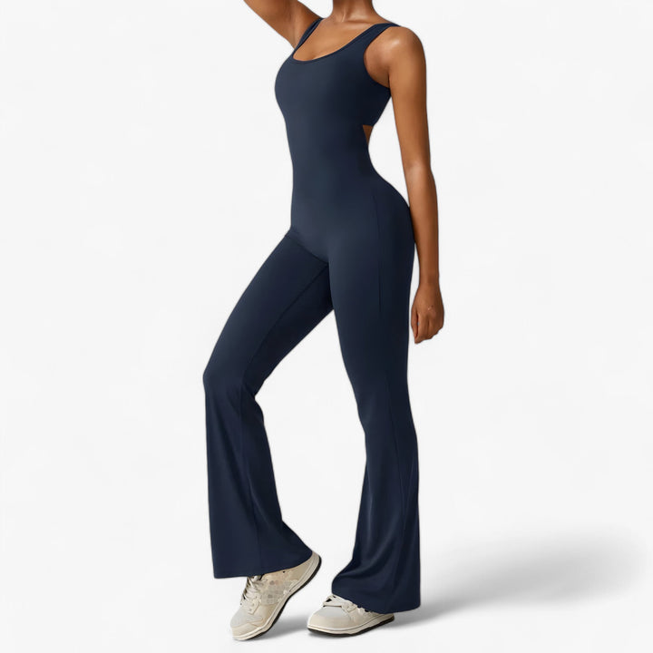 Comfortable Amélie women's summer jumpsuit, ideal for stylish outdoor activities.