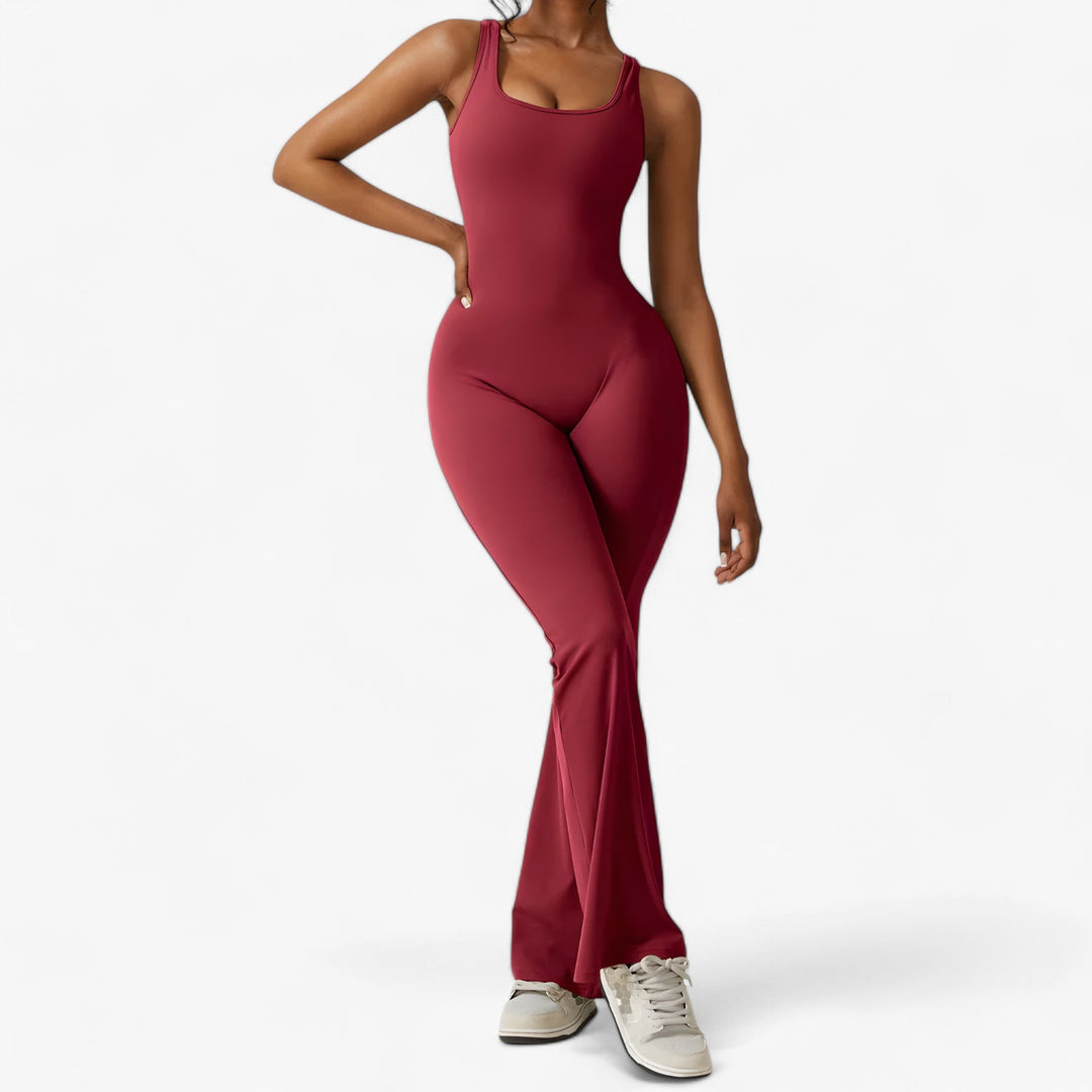 Amélie women's versatile romper, offering comfort and chic style for various events.