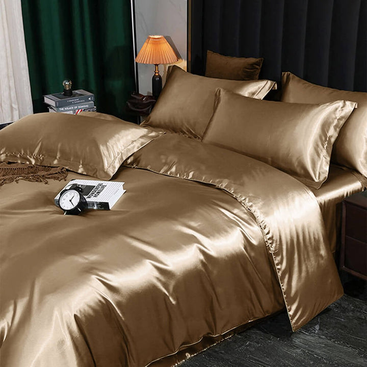 Luxury pet-friendly cooling satin bed set, double-sided sheets. Complete with quilt cover & pillowcases for bedroom decor.