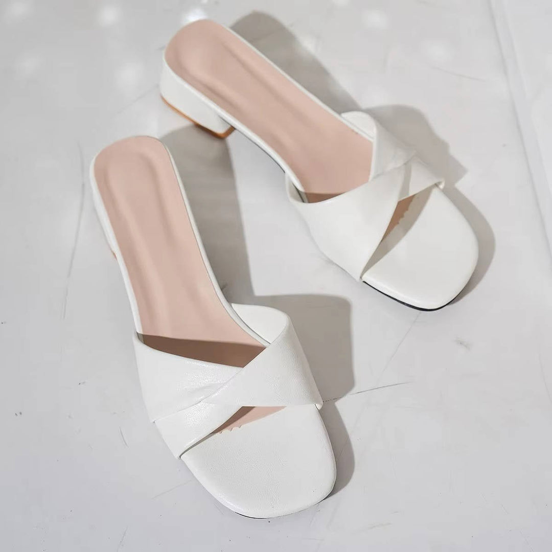 Women's summer fashion block heel slide sandals, featuring chic cross straps & an open toe for vacation comfort.