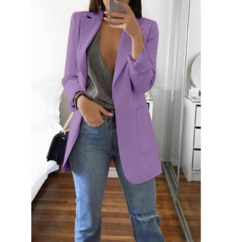 Chic women's tailored blazer, essential for professional office wear and sophisticated ladies fashion.