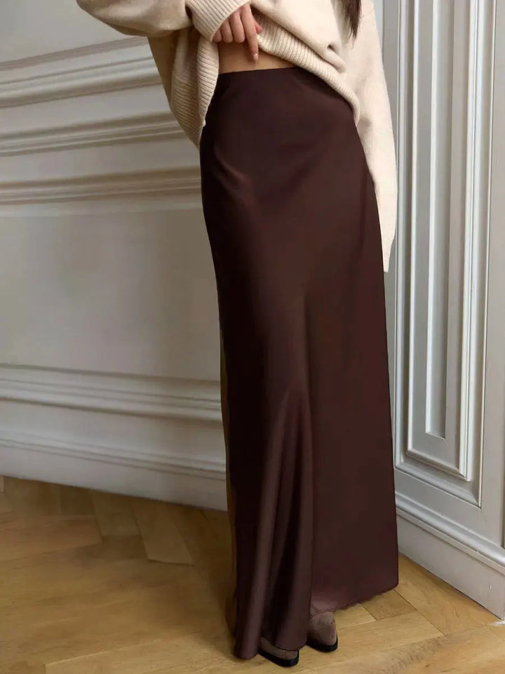 Stylish women's long fishtail skirt with a high-waist, perfect for formal wear.