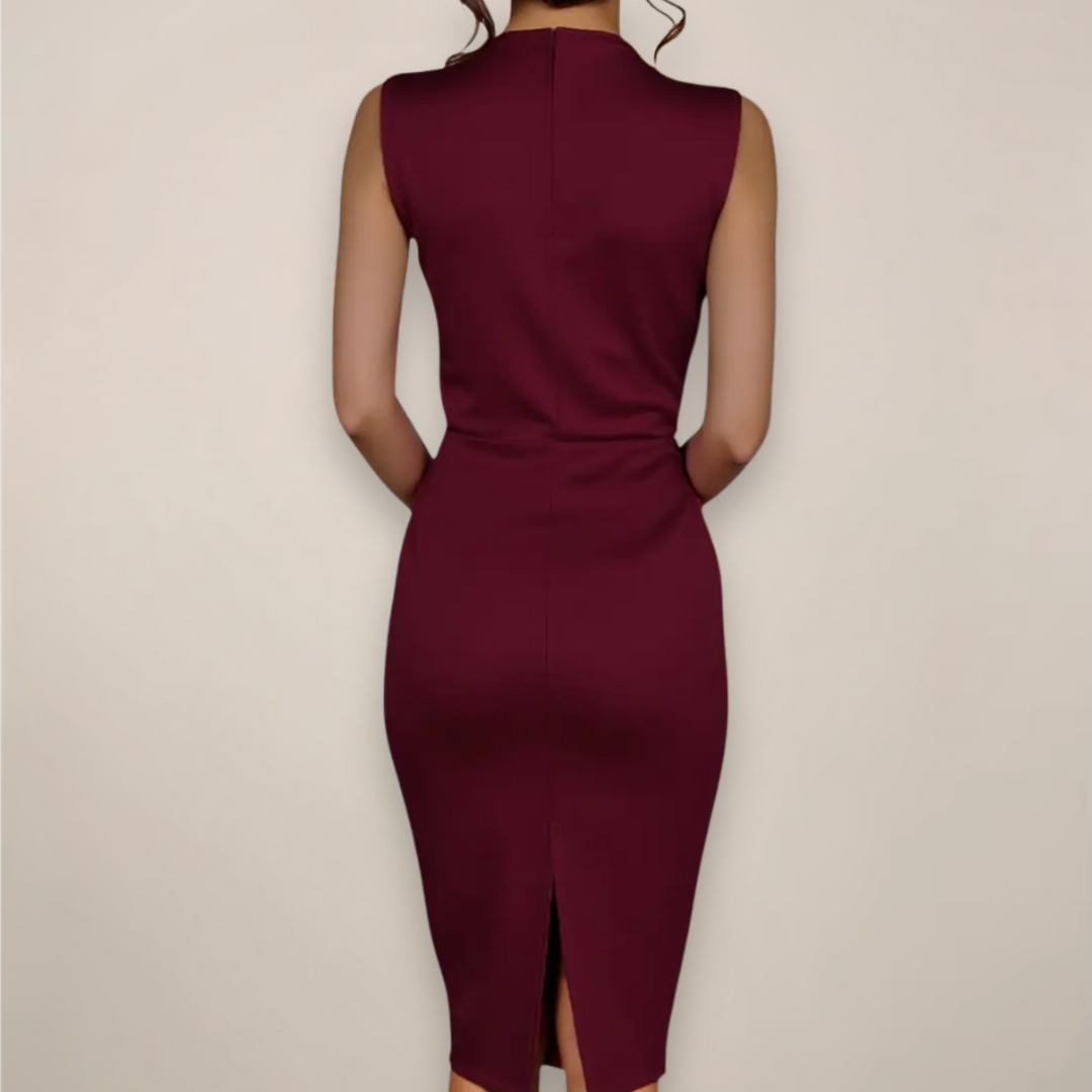 Women's sleeveless elegant midi dress, a versatile summer dress ideal for casual or party occasions.